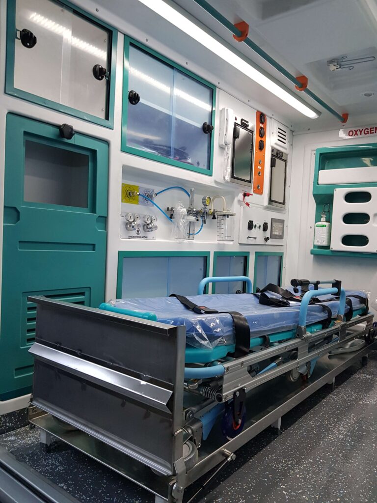 EL SALVADOR BOX TYPE UNIVERSAL AMBULANCE – JANUARY 2020